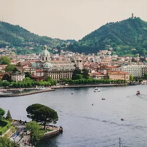 https://la-terrazza-di-como.it-lombardy.com